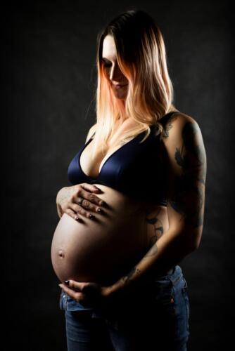 Těhotenské glamour fotky objektivem třebíčského fotografa Tomáše Raura
